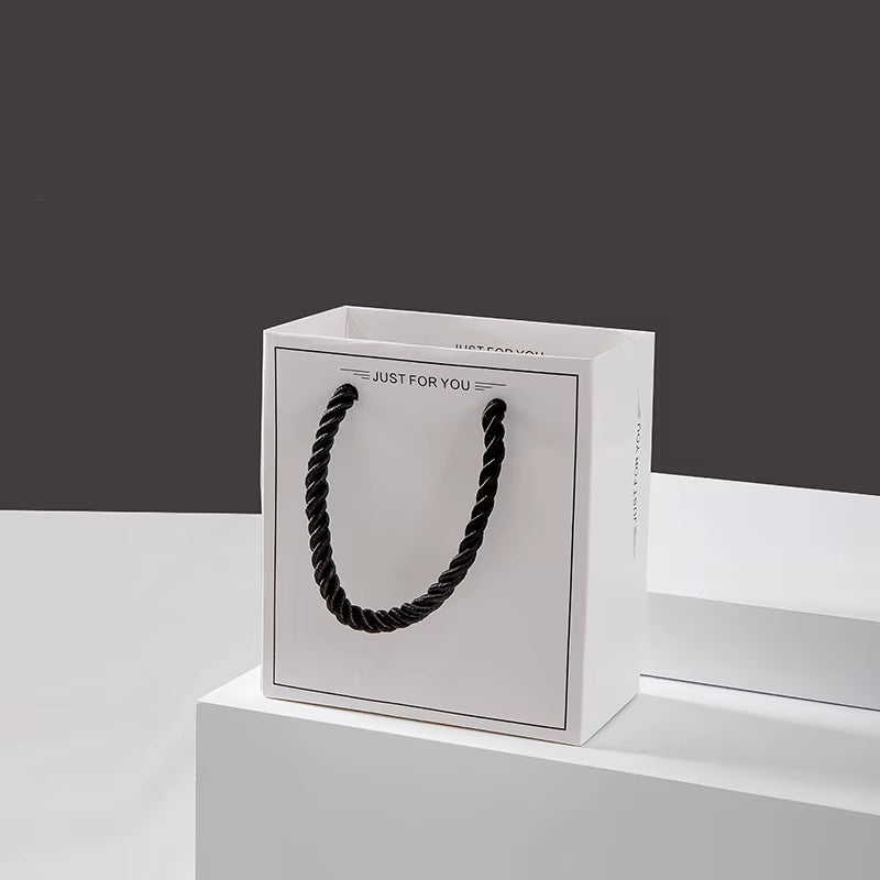 Simple Jewelry Box Earnail Ring Bracelet Necklace Black White Paper Jewelry Display Valentines Day Wedding Gift Packaging Box